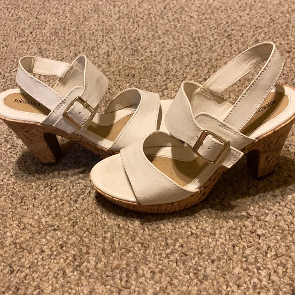 White shoe with cork heel sz 7